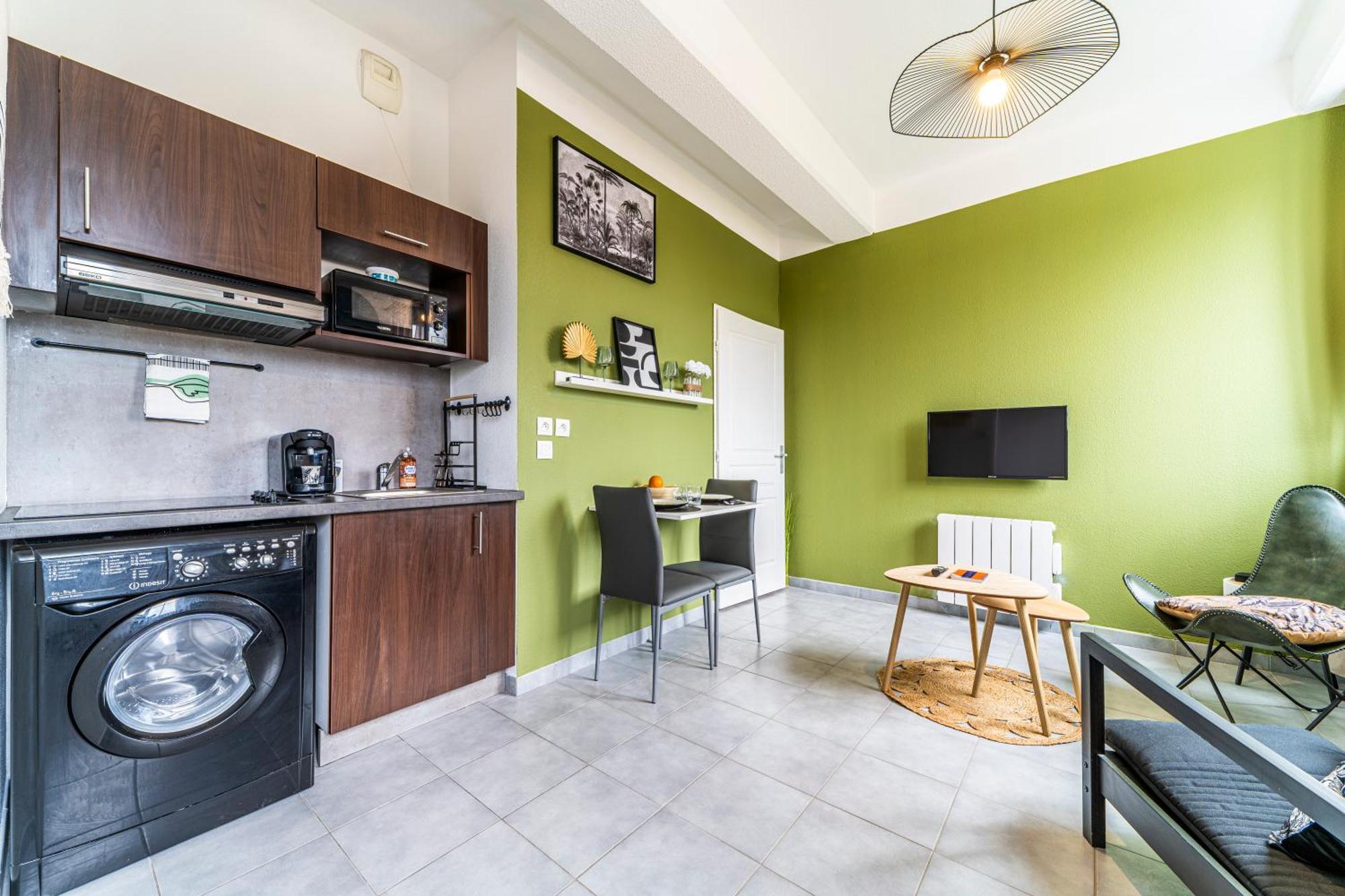 Stay Cosy Lille I Tourcoing - Appartement - Hypercentre - Parking Securise - Wifi - Netflix - Cuisine Buitenkant foto